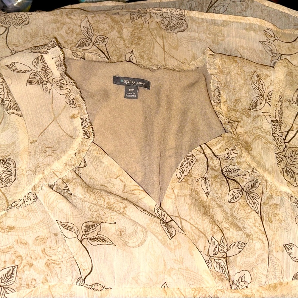 Apt. 9 Women's Tan and Brown Dress
Size 10P